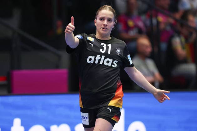 Uruguay Germany, IHF Womens Handball World Championship Alexia Hauf Germany, 31 preliminary round match of the Womens Handball World Championship between Uruguay and Germany on November 28, 2025 at the Porsche Arena in Stuttgart , Stuttgart Baden Württemberg Germany Porsche Arena