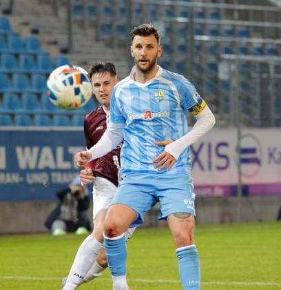 CFC vs BFC Dynamo 28 11 2025, Chemnitz, eins Stadion An der Gellertstrasse, Sport, Fußball, Regionalliga Nordost, Saison 2025 2026, 17 Spieltag, CFC, CFC vs BFC Dynamo Dejan Bozic am Ball Chemnitz Sachsen BRD