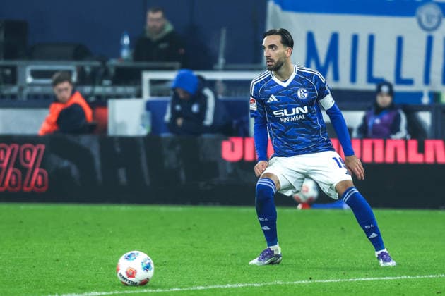 Sport, Football, 2 Bundesliga Season 2025 2026 14 Matchday FC Schalke 04 SC Paderborn 07 28 11 2025, VELTINS Arena Kenan Karaman Schalke 04, 19 Gelsenkirchen VELTINS Arena Nordrhein Westfalen Germany