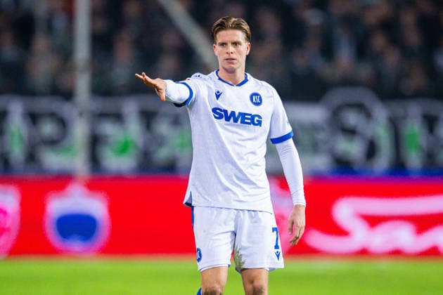 28 11 2025 Football, 2025 2026, 2 Bundesliga, Matchday 14, Hannover 96 Karlsruher SC Dzenis Burnic Karlsruhe DFL REGULATIONS PROHIBIT ANY USE OF PHOTOGRAPHS AS IMAGE SEQUENCES AND OR QUASI VIDEO