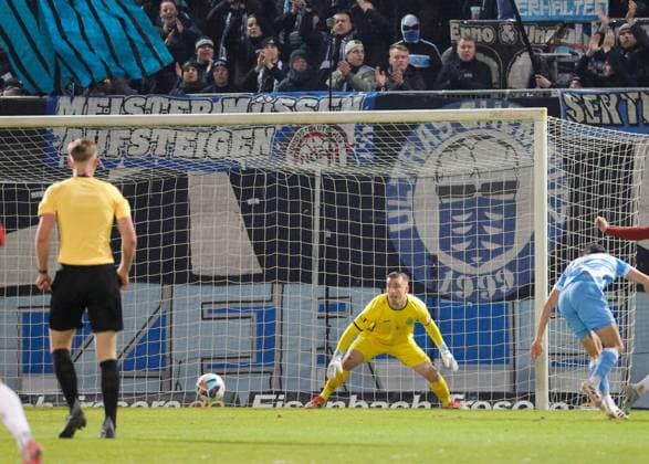 CFC vs BFC Dynamo 28 11 2025, Chemnitz, eins Stadion An der Gellertstrasse, Sport, Fußball, Regionalliga Nordost, Saison 2025 2026, 17 Spieltag, CFC, CFC vs BFC Dynamo Goal for BFC by Willi Reinecke Chemnitz Sachsen BRD