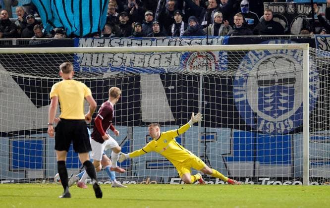 CFC vs BFC Dynamo 28 11 2025, Chemnitz, eins Stadion An der Gellertstrasse, Sport, Fußball, Regionalliga Nordost, Saison 2025 2026, 17 Spieltag, CFC, CFC vs BFC Dynamo Goal for BFC by Willi Reinecke Chemnitz Sachsen BRD