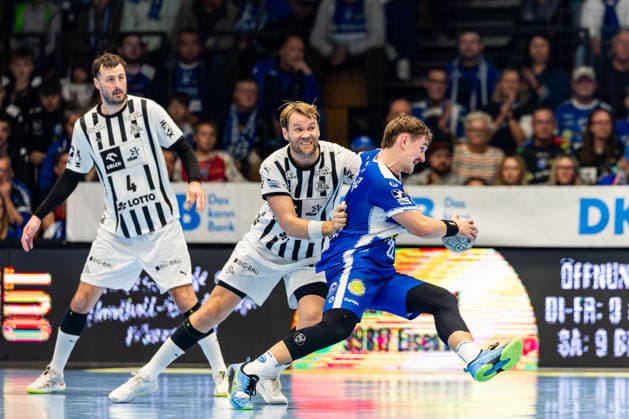 28 11 2025, GER, Handball, Men, Season 25 26, Daikin 1 Bl, 14 Matchday, ThSV Eisenach THW Kiel Felix Aellen ThSV Eisenach,22 , Petter Overby THW Kiel 99817 Eisenach Werner Assmann Halle Am Sportp Thueringen Germany