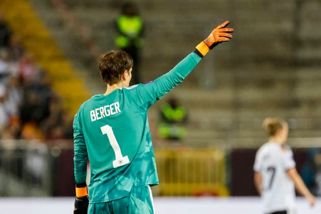 Ann Katrin Berger Germany, 01 , Soccer women, UEFA Womens Nations League 2025, Final 1 match, Germany vs Spain, 28 11 2025, Fritz Walter Stadion, Kaiserslautern, Germany Kaiserslautern Fritz Walter Stadion Rheinland Pfalz Germany Copyright: xGrantxHubbsx