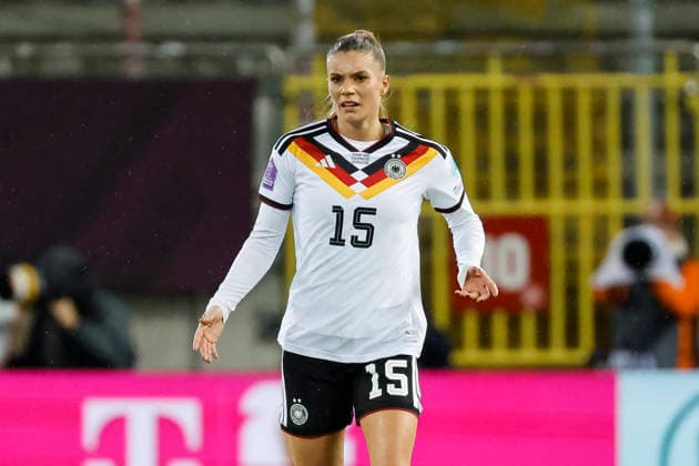 Selina Cerci Germany, 15 , Soccer Women, UEFA Womens Nations League 2025, Final 1 match, Germany vs Spain, 28 11 2025, Fritz Walter Stadion, Kaiserslautern, Germany Kaiserslautern Fritz Walter Stadion Rheinland Pfalz Germany Copyright: xGrantxHubbsx