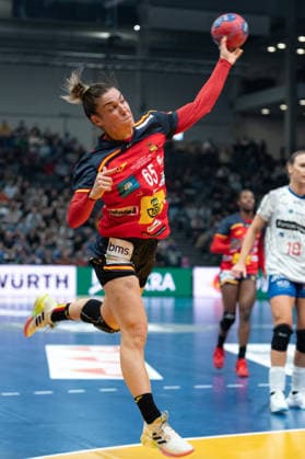 ERAUSKIN MARTINEZ Anne (65 Spain) takes a jump shot during the IHF Women s Handball World Championship, WM, Weltmeisterschaft game between Spain and Faroe Islands at the SWT Arena in Trier, Germany Copyright: xMartinxPitschx xSPPx Sportspressphoto_SPR66781