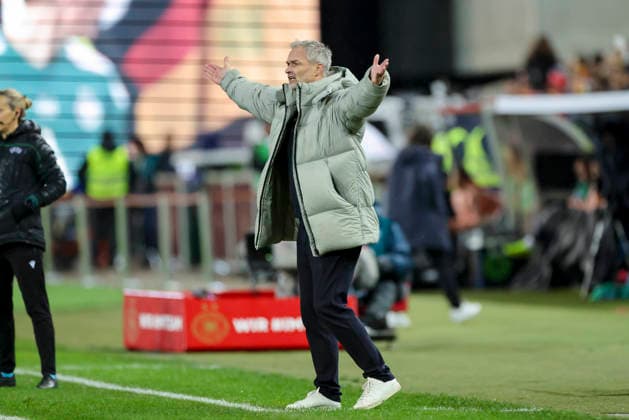 National coach Christian Wueck Germany gestures, UEFA Women s Nations League 2025 Final First Leg, Germany v Spain, Fritz Walter Stadion on November 28, 2025 in Kaiserslautern, Germany Photo by Marco Steinbrenner DeFodi Images National coach Christian Wueck Germany gestures, UEFA Women s Nations League 2025 Final First Leg, Germany v Spain, Fritz Walter Stadion, November 28, 2025 in Kaiserslautern, Germany Photo by Marco Steinbrenner DeFodi Images