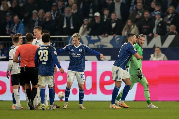Scuffle at the match of the 2 Bundesliga season 2025 26 FC Schalke 04 SC Paderborn 07 Copyright Thomas Pakusch Copyright: Thomas Pakusch