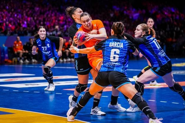 ROTTERDAM , 28-11-2025 , Rotterdam Ahoy , Womens World Championship, WM, Weltmeisterschaft Handball 2025 , match between Netherlands and Argentina , picture shows Netherlands player Romee Maarschalkerweerd Netherlands - Argentina (women)  x32234977x Copyright: