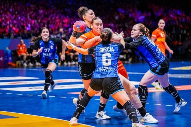 ROTTERDAM , 28-11-2025 , Rotterdam Ahoy , Womens World Championship, WM, Weltmeisterschaft Handball 2025 , match between Netherlands and Argentina , picture shows Netherlands player Romee Maarschalkerweerd Netherlands - Argentina (women)  x32234980x Copyright: