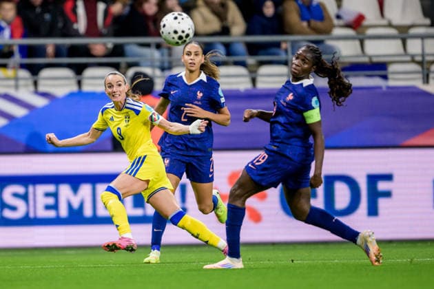 251128 Kosovare Asllani of Sweden during the Women s Nations League bronze medal football match between France and Sweden on November 28, 2025 in Reims Photo Ludvig Thunman BILDBYRAN code LT LT0755 fotboll football soccer fotball nations league uefa womens nations league frankrike sverige sweden dam bbeng  Copyright: LUDVIGxTHUNMAN BB251128LT053
