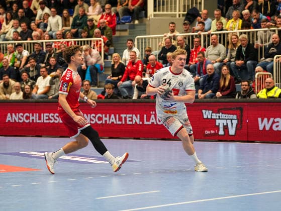 Thore Kjell Heinemann VfL Luebeck Schwartau, 34 runs towards the goal TuSEM Essen vs 1 VfL Luebeck Schwartau, Handball, 2 Bundesliga, Matchday 13, Season 2025 2026, 28 11 2025 TuSEM Essen vs 1 VfL Luebeck Schwartau, Handball, 2 Bundesliga, Matchday 13, Season 2025 2026, 28 11 2025 Essen Copyright: xEibner-Pressefoto DamianxKruczynx EP_DKI