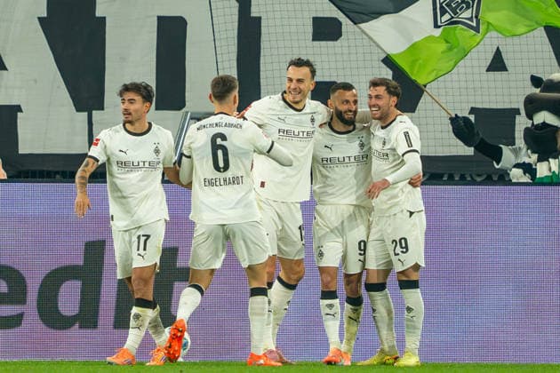Gladbach celebrate the supposed 1 0 by Franck Honorat Borussia Moenchengladbach, 09 The VAR takes the goal back for offside VfL Borussia Moenchengladbach vs RB Leipzig, Football, 1 Bundesliga, Matchday 12, Season 2025 2026, 28 11 2025 DFL REGULATES PROHIBIT ANY USE OF PHOTOGRAPHS AS IMAGE SEQUENCES AND OR QUASI VIDEO VfL Borussia Moenchengladbach vs RB Leipzig, Football, 1 Bundesliga, Matchday 12, Season 2025 2026, 28 11 2025 Moenchengladbach Copyright: xEibner-Pressefoto J.xDerondeaux EP_JDU