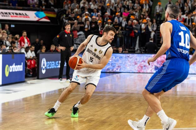 GER, FIBA Basketball World Cup 2027, European Qualifiers, Germany Israel 28 11 2025, Ratiopharm Arena, Neu Ulm, GER, FIBA Basketball World Cup 2027, European Qualifiers, Germany Israel Jonas Mattisseck Germany, No15 Â Photo Alexander Trienitz Neu Ulm Ratiopharm Arena Bayern Germany