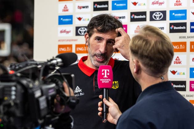 GER, FIBA Basketball World Cup 2027, European Qualifiers, Germany Israel 28 11 2025, Ratiopharm Arena, Neu Ulm, GER, FIBA Basketball World Cup 2027, European Qualifiers, Germany Israel Ãlex Mumbru Coach, Germany in an interview  Photo Alexander Trienitz Neu Ulm Ratiopharm Arena Bayern Germany
