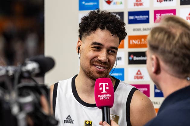 GER, FIBA Basketball World Cup 2027, European Qualifiers, Germany Israel 28 11 2025, Ratiopharm Arena, Neu Ulm, GER, FIBA Basketball World Cup 2027, European Qualifiers, Germany Israel Joshua Obiesie Germany, No77 at the interview  Photo Alexander Trienitz Neu Ulm Ratiopharm Arena Bayern Germany