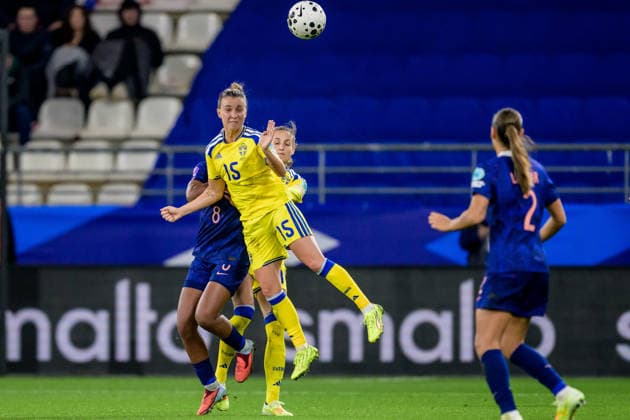251128 Julia Zigiotti Olme of Sweden during the Women s Nations League bronze medal football match between France and Sweden on November 28, 2025 in Reims Photo Ludvig Thunman BILDBYRAN code LT LT0755 fotboll football soccer fotball nations league uefa womens nations league frankrike sverige sweden dam bbeng  Copyright: LUDVIGxTHUNMAN BB251128LT073