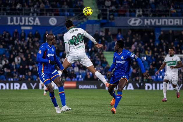 Spanish La Liga EA Sports soccer match Getafe vs Elche at Coliseum stadium in Getafe, Madrid, Spain. 28 November 2025 900 Cordon Press  900 CordonxPress LOF - Getafe vs Elche