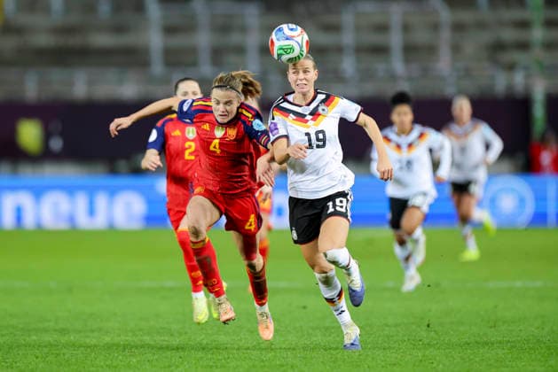 Irene Paredes Spain and Klara Buehl Germany battle for the ball, UEFA Women s Nations League 2025 Final First Leg, Germany v Spain, Fritz Walter Stadion, November 28, 2025 in Kaiserslautern, Germany Photo by Marco Steinbrenner DeFodi Images Irene Paredes Spain and Klara Buehl Germany battle for the ball, UEFA Women s Nations League 2025 Final First Leg, Germany v Spain, Fritz Walter Stadion, November 28, 2025 in Kaiserslautern, Germany Photo by Marco Steinbrenner DeFodi Images
