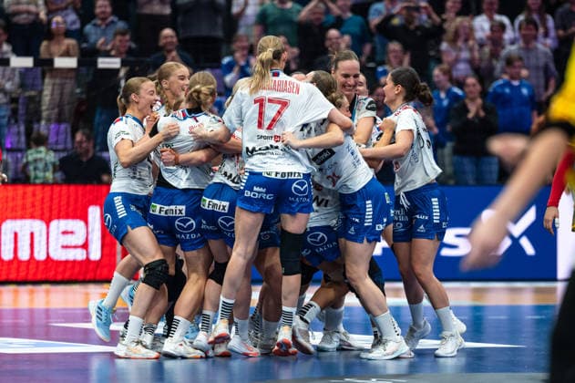* during the IHF Women s Handball World Championship, WM, Weltmeisterschaft game between Spain and Faroe Islands at the SWT Arena in Trier, Germany Copyright: xMartinxPitschx xSPPx Sportspressphoto_SPR66788