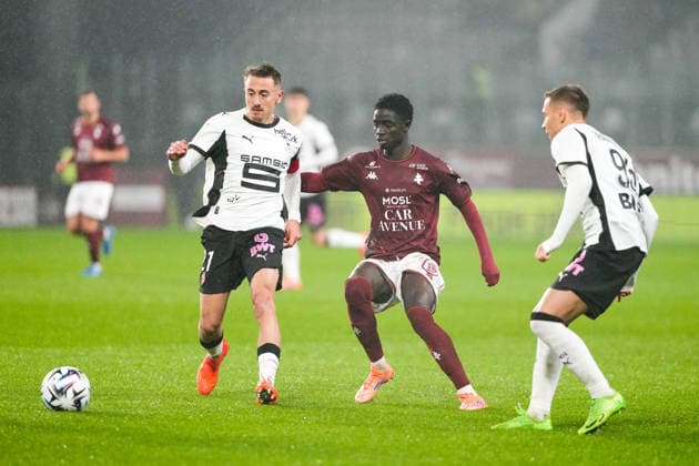 FC Metz v Stade Rennais FC - Ligue 1 McDonald s 2025 2026 23 Ibou SANE (fcm) - 21 Valentin RONGIER (srfc) during the Ligue 1 McDonald s match between Metz and Rennes at Stade Saint-Symphorien on November 28, 2025 in Metz, France. Metz France  Copyright: xFEPx 776348214