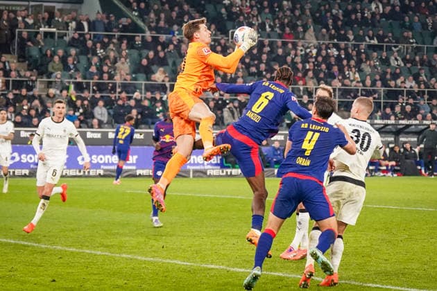 Germany Soccer Bundesliga 2025 26, 12 Matchday Borussia Mönchengladbach vs RB Leipzig Borussia Park Mönchengladbach Moritz Nicolas Borussia Mönchengladbach, 33 in action Copyright: xJOERANxSTEINSIEKx