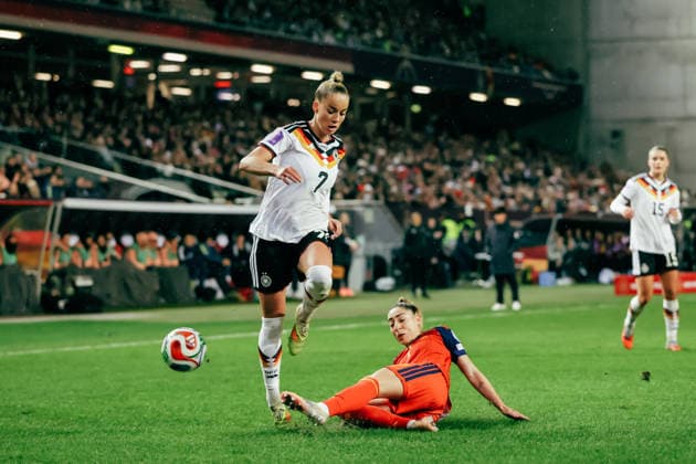 Kaiserslautern, Germany, November 28th 2025 Giulia Gwinn ( 7 - Germany) losing a ball against Olga Carmona ( 7 - Spain) in a tackling during the UEFA Womens Nations League final match between Germany and Spain at Fritz-Walter-Stadion, in Kaiserslautern, Germany. (Gabor Baumgarten SPP) Copyright: xGaborxBaumgartenx xSPPx spp-en-GaBaSp-25_11_28_Germany_Spain_Nations League Final_Gabor Baumgarten-520472