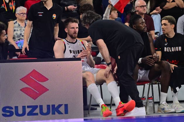 BASKET : France vs Belgique - Rouen - 28 11 2025 Andy Van Vliet ( 24 - Belgium ) injured during the FIBA European Qualifiers match between France and Belgium at Kindarena on November 28, 2025 in Rouen, France. ( Photo by Federico Pestellini PSNewz ) - RouenFrance  Copyright: xFedericoxPestellinix