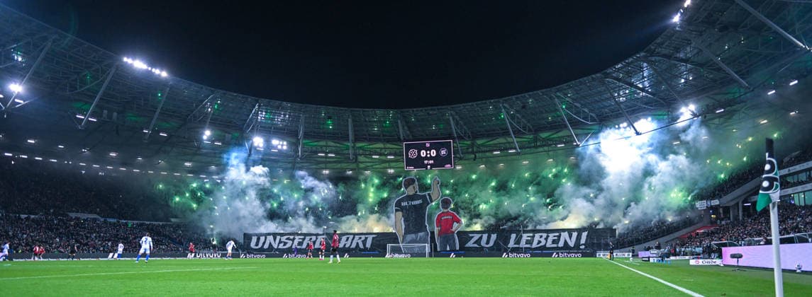 2 Bundesliga Hannover 96 Karlsruher SC on 28 11 2025 at the HDI Arena in Hannover Fans of Hannover 96 with a choreography MT