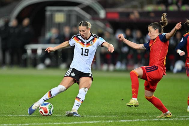 Kaiserslautern, Fritz Walter Stadion, 28 11 25, GER, Women, UEFA Women s Nations Leaugue, Final 2025, Germany Spain Picture Klara Bühl Germany,19 UEFA regulations prohibit any use of photographs as image sequences and or quasi video Rheinland Pfalz Germany