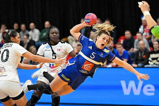 2025.11.28 s-Hertogenbosch pilka reczna kobiet Mistrzostwa Swiata Francja - Tunezja N z Clarisse Mairot Foto Lukasz Laskowski PressFocus 2025.11.28 s-Hertogenbosch IHF WomenÕs Handball World Championship, WM, Weltmeisterschaft France v Tunisia Clarisse Mairot Credit: Lukasz Laskowski PressFocus NEWSPIX.PL --- newspix.pl 