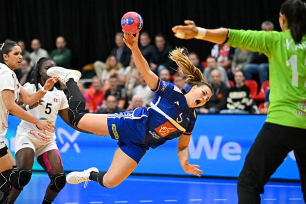 2025.11.28 s-Hertogenbosch pilka reczna kobiet Mistrzostwa Swiata Francja - Tunezja N z Clarisse Mairot Foto Lukasz Laskowski PressFocus 2025.11.28 s-Hertogenbosch IHF WomenÕs Handball World Championship, WM, Weltmeisterschaft France v Tunisia Clarisse Mairot Credit: Lukasz Laskowski PressFocus NEWSPIX.PL --- newspix.pl 