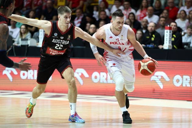 2025.11.28 Gdynia Koszykowka Kwalifikacje do Mistrzostw Swiata 2027 Polska - Austria N z Jakob Lohr Mateusz Ponitka Foto Piotr Matusewicz PressFocus 2025.11.28 Gdynia Basketball Poland - Austria Jakob Lohr Mateusz Ponitka Credit: Piotr Matusewicz PressFocus NEWSPIX.PL --- newspix.pl 
