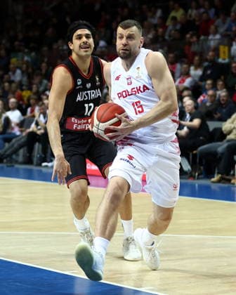 2025.11.28 Gdynia Koszykowka Kwalifikacje do Mistrzostw Swiata 2027 Polska - Austria N z Erol Ersek Kamil Laczynski Foto Piotr Matusewicz PressFocus 2025.11.28 Gdynia Basketball Poland - Austria Erol Ersek Kamil Laczynski Credit: Piotr Matusewicz PressFocus NEWSPIX.PL --- newspix.pl 