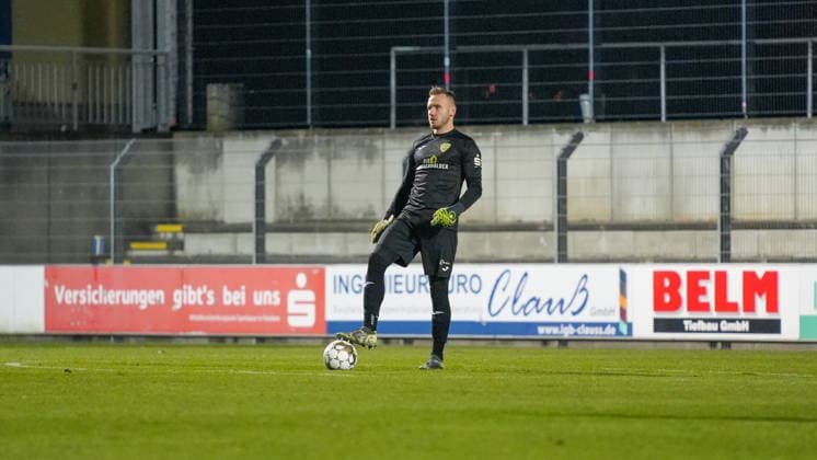 Soccer, Men, Season 2025 2026, Regionalliga Nordost, Matchday 17, FSV 63 Luckenwalde vs ZFC Meuselwitz, Friday 28 11 2025, Werner Seelenbinder Stadion Luckenwalde, In the picture Florian Palmowski Luckenwalde Brandenburg Germany