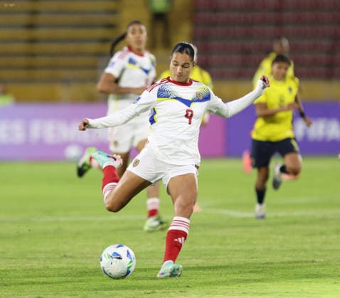 FBL CONMEBOL NATIONS LEAGUE ECUADOR VS VENEZUELA Quito, Friday, November 28, 2025 Match between Ecuador and Venezuela Femenino, for the 3rd date of the Conmebol Nations League, qualifier for the Womens World Cup, at the Estadio Olimpico Atahualpa Photos API Rolando Enriquez Quito Pichincha Ecuador Copyright: xROLANDOxENRIQUEZx