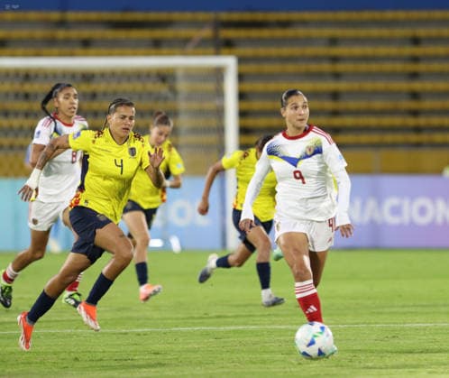 FBL CONMEBOL NATIONS LEAGUE ECUADOR VS VENEZUELA Quito, Friday, November 28, 2025 Match between Ecuador and Venezuela Femenino, for the 3rd date of the Conmebol Nations League, qualifier for the Womens World Cup, at the Estadio Olimpico Atahualpa Photos API Rolando Enriquez Quito Pichincha Ecuador Copyright: xROLANDOxENRIQUEZx
