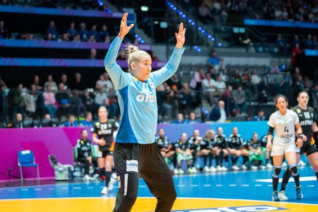 Handball I Women I World Championship I Preliminary round I 2 Matchday I Uruguay Germany I 28 11 2025 Katharina Filter 42, Germany Stuttgart Porsche Arena Baden Württemberg Germany Copyright: xLobeca MaxxPetershansx
