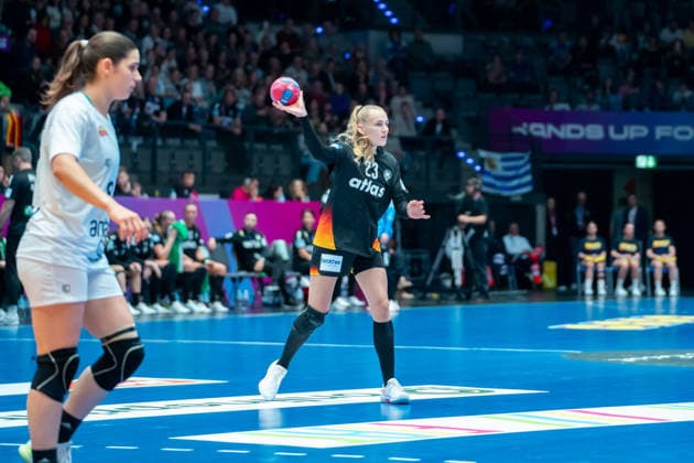Handball I Women I World Championship I Preliminary round I 2 Matchday I Uruguay Germany I 28 11 2025 Annika Lott 23, Germany Stuttgart Porsche Arena Baden Württemberg Germany Copyright: xLobeca MaxxPetershansx