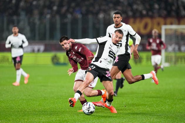 FC Metz v Stade Rennais FC - Ligue 1 McDonald s 2025 2026 21 Valentin RONGIER (srfc) during the Ligue 1 McDonald s match between Metz and Rennes at Stade Saint-Symphorien on November 28, 2025 in Metz, France. Metz France  Copyright: xFEPx 776348214