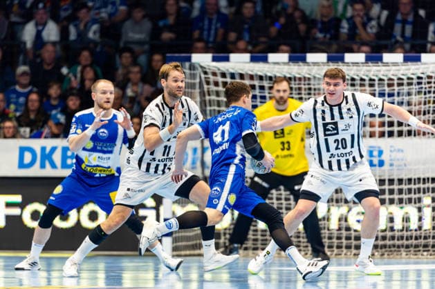28 11 2025, GER, Handball, Men, Season 25 26, Daikin 1 Bl, 14 Matchday, ThSV Eisenach THW Kiel Vukasin Antonijevic ThSV Eisenach,41 99817 Eisenach Werner Assmann Halle Am Sportp Thueringen Germany