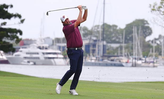 GOLF AUSTRALIAN PGA, Golf Herren Australia s Marc Leishman plays a shot on the 5th hole during the Australian PGA Championship at Royal Queensland Golf Club in Brisbane, Saturday, November 29, 2025. ( NO ARCHIVING, EDITORIAL USE ONLY BRISBANE QUEENSLAND AUSTRALIA  Copyright: xx 20251129134606564617
