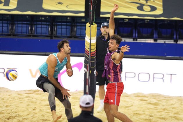 Teo Rotar blocks during the Queen & King Of The Court, Volleyball Crown Series at the Crystal Palace National Sports Centre, London, United Kingdom on 28 November 2025. Copyright: xJoshuaxSmithx 44320062