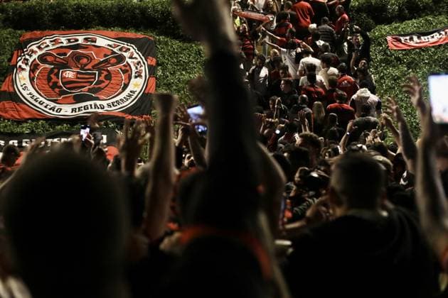 Mass fan rally in Lima ahead of the Libertadores final LIMA, PERU - NOVEMBER 28,2025 Thousands of Flamengo and Palmeiras fans gather on the night before the Copa Libertadores final on November 28, 2025 in Lima, Peru. Thousands of supporters gathered in different parts of the capital to cheer for their teams on the eve of the Copa Libertadores final, which will be played this November 29 in the city of Lima. Klebher Vasquez Anadolu Lima Peru. Editorial use only. Please get in touch for any other usage.  Copyright: x2025xAnadoluxKlebherxVasquezx