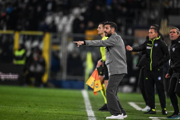 Como 1907 v US Sassuolo Calcio - Serie A Cesc Fabregas, Head Coach of Calcio Como, reacts during the Italian Serie A football match between Calcio Como and Sassuolo FC in Como, Italy, on November 28, 2025, at the Giuseppe Senigallia stadium Como Italy  Copyright: xTizianoxBallabiox originalFilename:ballabio-calcioco251128_npfMj.jpg