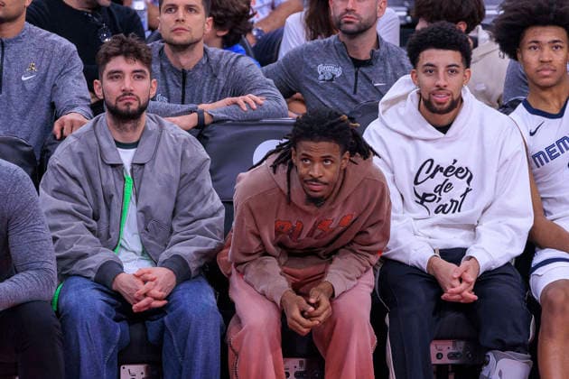 November 28, 2025, Inglewood, California, USA: (C) Ja Morant 12 of the Memphis Grizzlies during their 2025 NBA, Basketball Herren, USA Cup game against the Los Angeles Clippers on Friday November 28, 2025 at Intuit Dome Arena in Inglewood, California. JAVIER ROJAS PI Inglewood USA - ZUMAp124 20251128_zaa_p124_086 Copyright: xJavierxRojasx