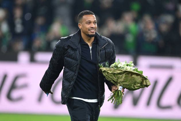 Farewell Alassane PLEA, Fußball 1 Bundesliga Saison 2025 2026, 12 Spieltag, Spieltag12, matchday12, Borussia Moenchengladbach MG RB Leipzig L am 28 11 2025 BORUSSIA PARK Moenchengladbach DFL regulations prohibit any use of photographs as image sequences and or quasi video ÃÂ