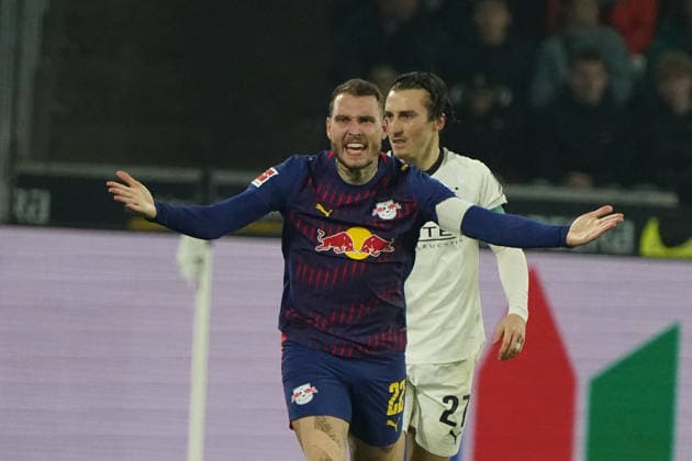 Soccer, 1 BL Season 2025 2026 Borussia Mönchengladbach vs RB Leipzig , 28 11 2025, Stadion im Borussia Park Mönchengladbach, Franck Honorat, , Borussia Mönchengladbach , Xaver Schlager, David Raum