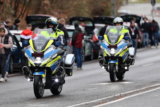 29 11 2025, Football, Men, 3 League, Season 2025 2026, 1 FC Saarbrücken Rot Weiss Essen, The police operation around the Ludwigsparkstadion, Police motorcycles in action Saarbrücken Ludwigsparkstadion Saarland Germany DEU Copyright: xSebastianxBachx