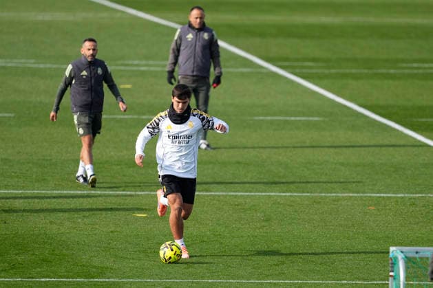 November 29, 2025, Valdebebas, Madrid, Spain: Gonzalo Garcia during the training day of Real Madrid ahead the Spanish League, LaLiga EA Sports, football match against Girona FC at Ciudad Deportiva Real Madrid on November 29, 2025, in Valdebebas, Madrid, Spain. Valdebebas Spain - ZUMAa181 20251129_zaa_a181_003 Copyright: xOscarxJ.xBarrosox